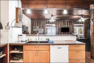 rental photo